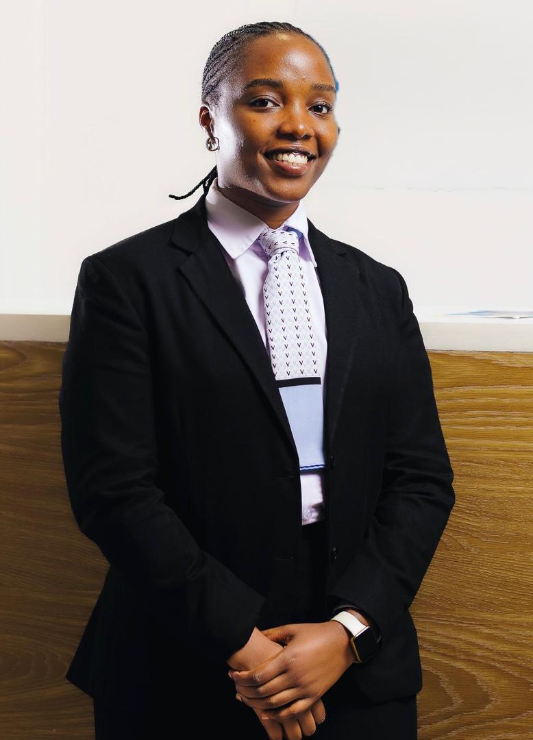 Nooriya, Creative Director — portrait photo